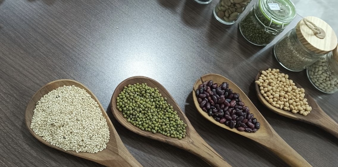 ashrei products in spoon 2